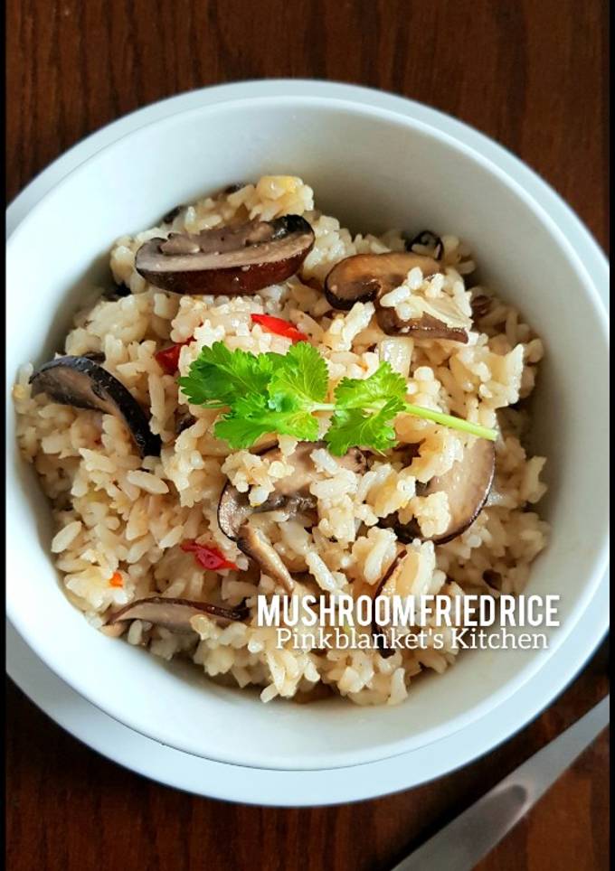 A picture of Baby Bella Mushroom Fried Rice.