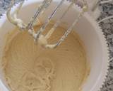 A picture of step 1 of Vanilla Cup Cakes.