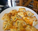 A picture of step 6 of Fresh onions & Feta cheese pastry pockets.