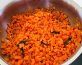 A picture of step 3 of Gajjar tal nu shaak (carrot sesame curry).