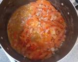 A picture of step 2 of Potato chips and fried fish with peppered soup garnish with vegetables.