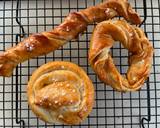 รูปขั้นตอนการทำที่ 3 ของ Pretzel นึกอยากทาน กับการหัด twist😅🥨