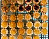 รูปขั้นตอนการทำที่ 3 ของ คุกกี้🍪กรอบหน้าแยมสับปะรด🍍และเชอร์รี่ 🍒🎄🎅Jam Cookies 🍒🎁