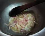 A picture of step 2 of Fried cabbages.