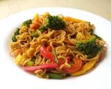 A picture of step 7 of Stir fry veggie noodles.