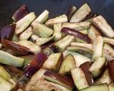 A picture of step 3 of Eggplants with peanuts and garlic sauce.