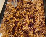 A picture of step 4 of Healthy cranberry granola.