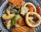 A picture of step 5 of Chopsuey (Vegetables with Squids).