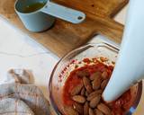 A picture of step 6 of Easy romesco sauce (with roast peppers and sun-dried tomatoes).