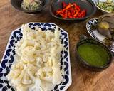 A picture of step 2 of 🥦 Steamed cauliflower with green sauce.