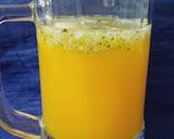 A picture of step 3 of Passion fruit squash.