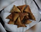 A picture of step 5 of Veggie samosa.