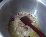 A picture of step 2 of Vegetable pilau.