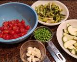 A picture of step 2 of Garlicky Vegetable Pasta.