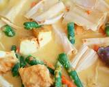 A picture of step 4 of Tofu and Veggies in Yellow Curry.