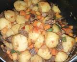 A picture of step 5 of Stir Fry Potatoes and Vegetables.