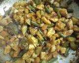 A picture of step 6 of Stir fried chicken with vegetables#breakfast quickfix.