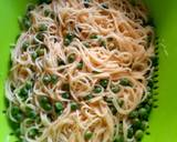 A picture of step 2 of One-pot cabbage & Sausage pasta.