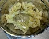 A picture of step 2 of Cauliflower in Yogurt Sauce.