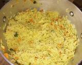 A picture of step 4 of Vegetable rice.