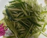 รูปขั้นตอนการทำที่ 1 ของ แตงกวาผัดไข่กับกุ้ง