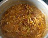 A picture of step 9 of Red beans & cabbage soup.