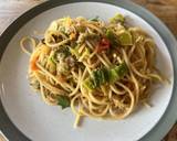 A picture of step 9 of Spicy tuna and leek spaghetti with asian flavours and a citrus twist.