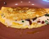 A picture of step 8 of Omelette with Crispy Bacon, Vegetables and Mozzarella Cheese.