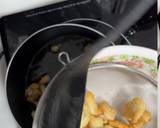 รูปขั้นตอนการทำที่ 2 ของ ไก่ผัดเม็ดมะม่วง สูตรพริกเผา