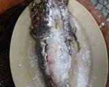 รูปขั้นตอนการทำที่ 2 ของ กุ้งมังกรทอดราดซอสเปรี้ยวหวาน