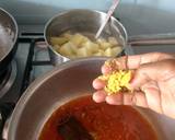 A picture of step 4 of Cabbage-potato soup.