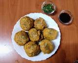 A picture of step 4 of Dill batata vada.