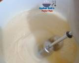 A picture of step 2 of Vanilla Cake (using veg. oil).