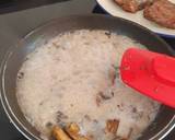 A picture of step 2 of Beef fillet in creamy mushroom and gorgonzola sauce.