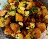 A picture of step 4 of Warm potato salad with sundried tomatoes.