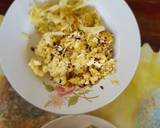 A picture of step 3 of Dry and wet eggs with cabbages,avocadoes and ugali.