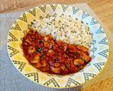 A picture of step 8 of White Mushroom Curry (Vegan).