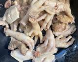 รูปขั้นตอนการทำที่ 1 ของ ต้มจั๊บฉ่ายตีนไก่เครื่องใน