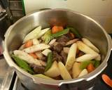 A picture of step 4 of Made in a Pressure Cooker: Sweet and Salty Beef Tendon and Root Vegetable Stew with Soy Sauce Flavor.