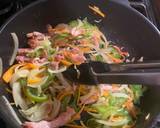 A picture of step 6 of Japchae - Korean vermicelli with meat and vegetables.