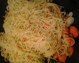 A picture of step 4 of Vegetable noodle alfredo.