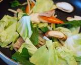 A picture of step 2 of Yakisoba Noodles with Lots Of Vegetables and Fish Sauce.