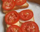 A picture of step 2 of Tomato Boiled Eggs Toasted Sandwich.