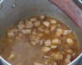 A picture of step 2 of Chicken cabbage stew#4weeks challenge.