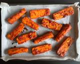 A picture of step 4 of Roasted Gochujang Carrots.