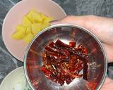 รูปขั้นตอนการทำที่ 1 ของ ไก่ผัดเม็ดมะม่วง สูตรพริกเผา