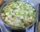 A picture of step 3 of Chicken & vegetable soup..