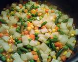 A picture of step 2 of Vegetable Chowder.