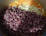 A picture of step 4 of Green maize- red bean salsa with vegetables.