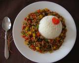 A picture of step 4 of Colorful Ground Pork and Vegetable Curry.